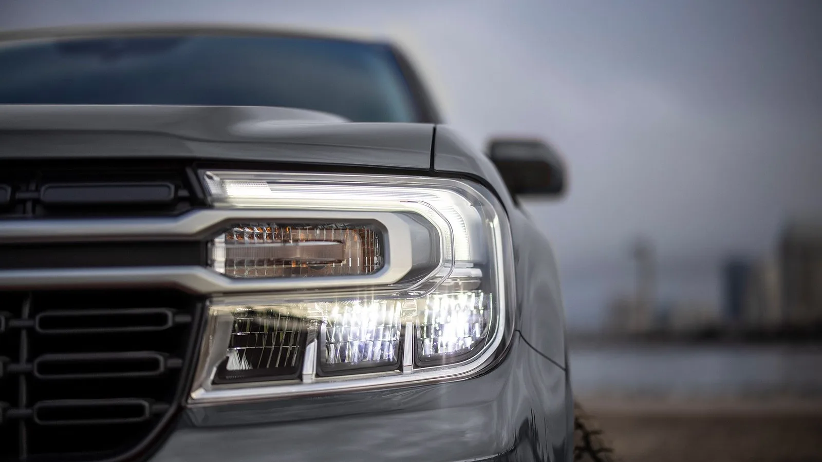 Faros delanteros y luces de circulación diurna con tecnología LED