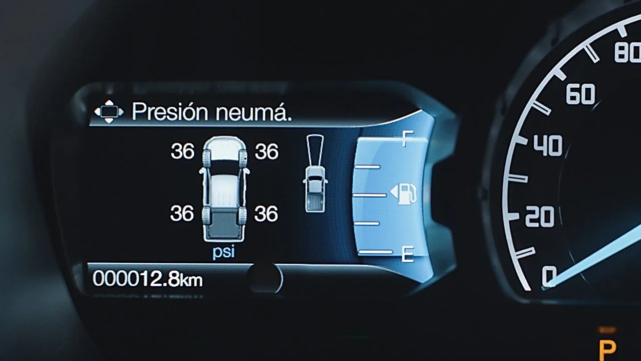 Sistema de monitoreo de presión de neumáticos (TPMS)